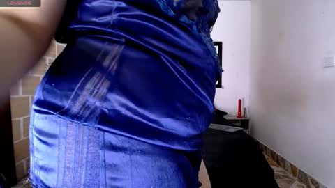 Julieta Rodriguez online show from May 23, 3:49 pm
