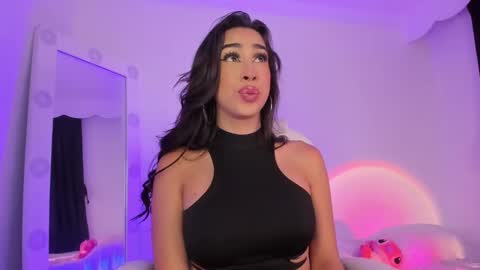 Snapshot of julietabomgv chatting on December 19, 1:28 am julietabomgv online show from December 19, 1:28 am