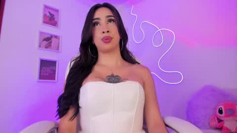 Snapshot of julietabomgv chatting on March 1, 12:50 am julietabomgv online show from March 1, 12:50 am