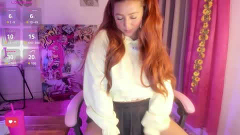 Snapshot of julietacollinss chatting on June 11, 12:32 am Julieta online show from June 11, 12:32 am