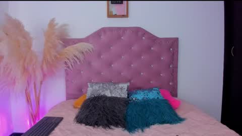 Julieth Gomez online show from October 5, 3:49 am