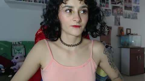 Snapshot of julietajaguar chatting on December 5, 4:01 pm Julieta Jaguar online show from December 5, 4:01 pm