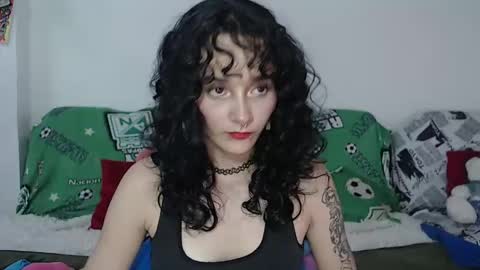 Snapshot of julietajaguar chatting on December 16, 3:32 pm Julieta Jaguar online show from December 16, 3:32 pm