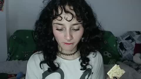 Snapshot of julietajaguar chatting on December 17, 1:27 pm Julieta Jaguar online show from December 17, 1:27 pm
