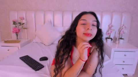 Juli online show from February 9, 2:10 pm