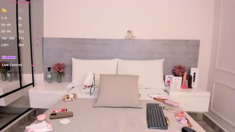 Juliana online show from December 26, 11:03 pm