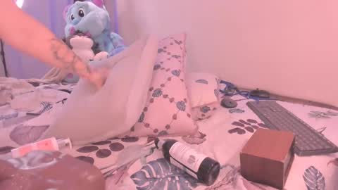 Snapshot of julietavargas chatting on January 3, 4:37 pm Julieta Vargas online show from January 3, 4:37 pm