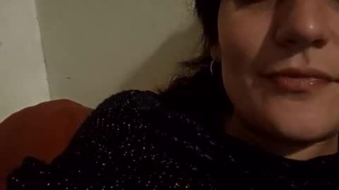 julietfranc28 online show from April 12, 5:45 am