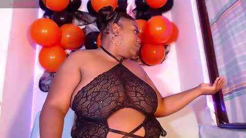 Snapshot of julieth_brown1 chatting on October 29, 10:22 pm Julieth Brown online show from October 29, 10:22 pm