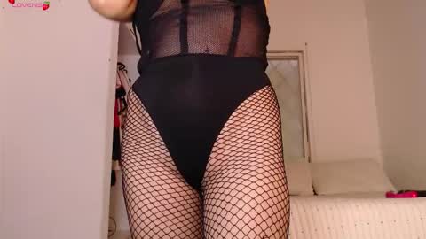 Snapshot of julieth_spencer1 chatting on October 7, 12:24 pm Julieta online show from October 7, 12:24 pm