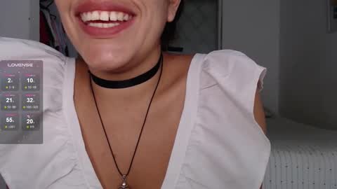 Snapshot of julieth_spencer1 chatting on February 21, 1:34 pm Julieta online show from February 21, 1:34 pm