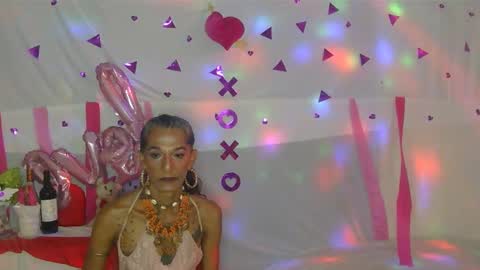 Julieth Wolf online show from February 17, 2:09 am