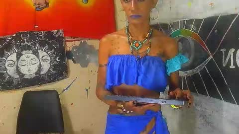 Julieth Wolf online show from November 15, 7:27 am