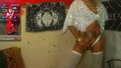 Julieth Wolf online show from December 2, 11:45 pm