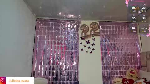 Snapshot of julietha_evans8 chatting on March 20, 10:58 pm julietha online show from March 20, 10:58 pm