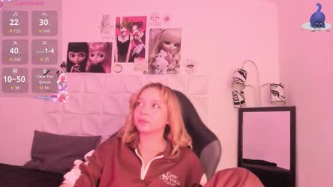 Snapshot of juliethmosss chatting on November 8, 9:57 pm Julieth online show from November 8, 9:57 pm