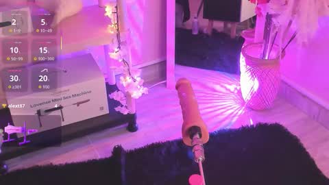 Julieth online show from February 12, 10:27 pm