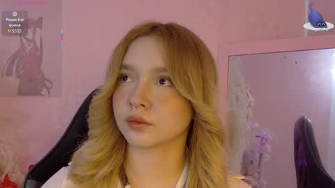 Julieth online show from June 6, 11:20 pm