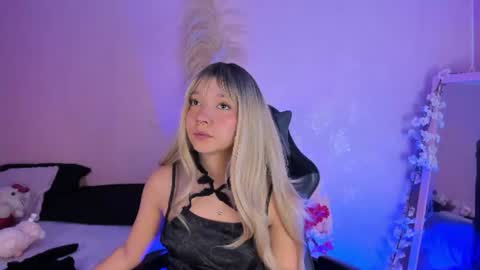 Julieth online show from July 22, 8:55 pm
