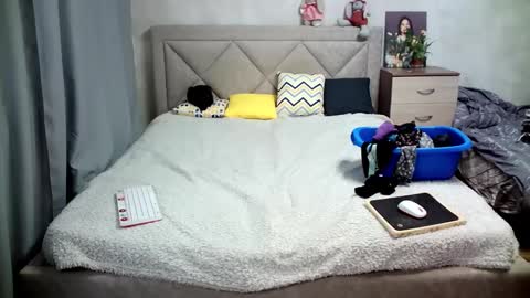 Julietkitty online show from January 19, 7:57 am