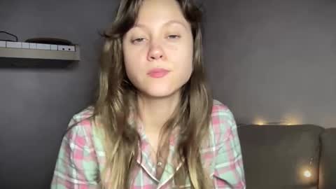 julietsensation online show from September 16, 5:14 pm