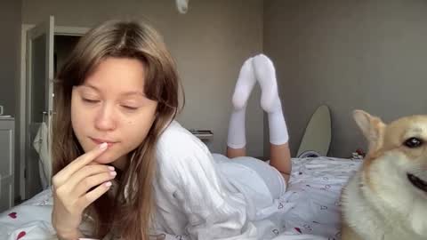 julietsensation online show from September 17, 1:46 pm