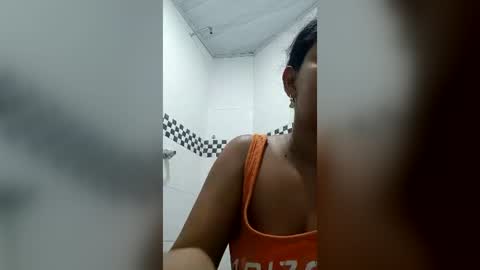 Snapshot of julietta24 chatting on July 28, 5:03 am julietta24 online show from July 28, 5:03 am