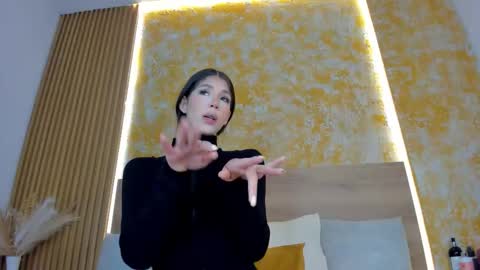 Julieta online show from March 23, 11:25 am