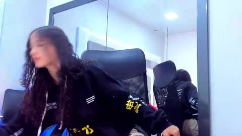 Hi guys It is a pleasure to have you here I am Julieta  online show from September 21, 12:18 pm