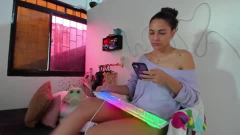 juliette online show from October 15, 2:50 pm