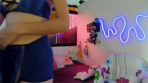 juliette online show from October 27, 5:28 pm