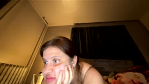Snapshot of juliettelatte81200 chatting on June 9, 1:17 am juliettelatte81200 online show from June 9, 1:17 am