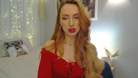 Snapshot of juliettesensual chatting on December 6, 10:08 pm JulietteSensual online show from December 6, 10:08 pm