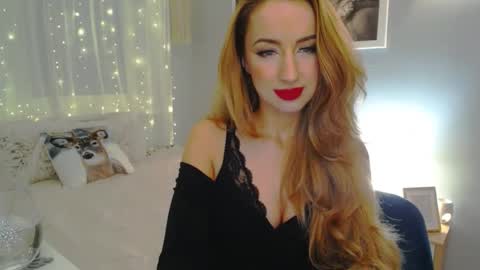 Snapshot of juliettesensual chatting on December 20, 9:28 pm JulietteSensual online show from December 20, 9:28 pm