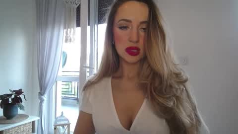 Snapshot of juliettesensual chatting on September 9, 3:11 pm JulietteSensual online show from September 9, 3:11 pm
