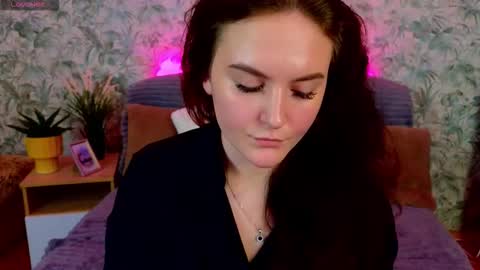 Julia online show from November 12, 3:23 pm