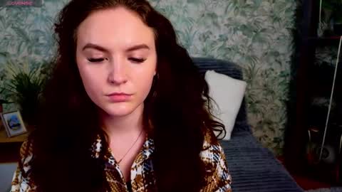 Julia online show from November 17, 1:28 pm