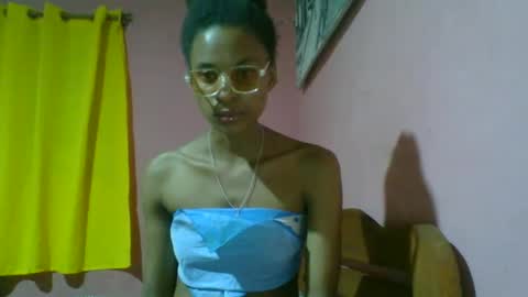 juliexexy online show from December 20, 10:11 pm