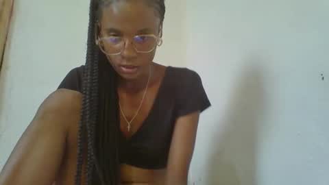 juliexexy online show from February 6, 10:04 am