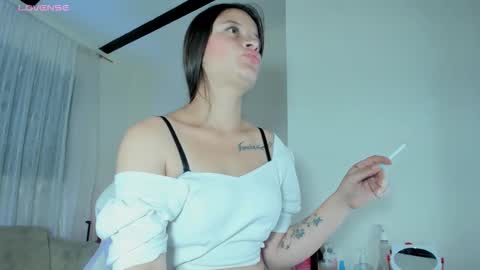 juliieta_swet online show from November 2, 12:57 am