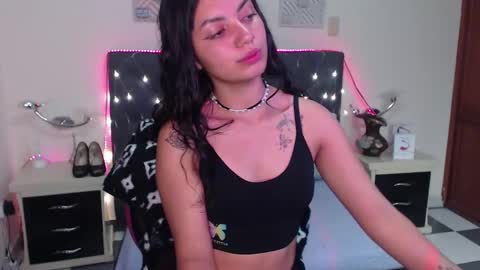 Juliieth Miller online show from December 20, 6:40 am