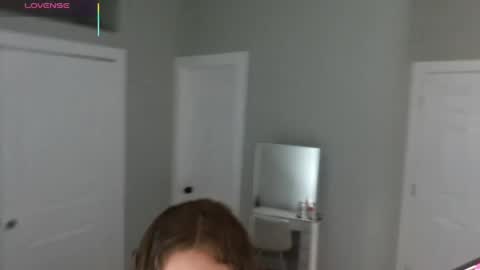 Snapshot of julimonroe chatting on May 24, 2:49 am Juli Monroe online show from May 24, 2:49 am