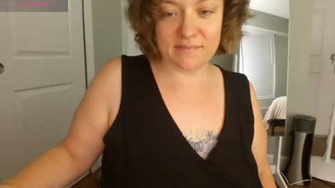 Snapshot of julimonroe chatting on June 13, 3:59 am Juli Monroe online show from June 13, 3:59 am