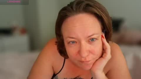 Snapshot of julimonroe chatting on July 17, 12:23 pm Juli Monroe online show from July 17, 12:23 pm