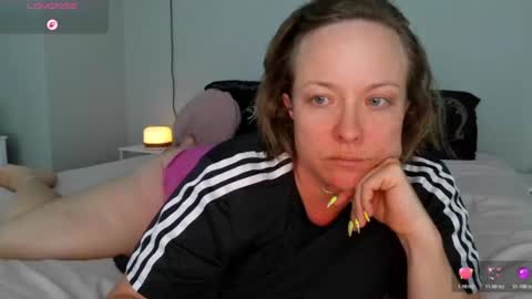 Snapshot of julimonroe chatting on July 21, 3:42 am Juli Monroe online show from July 21, 3:42 am