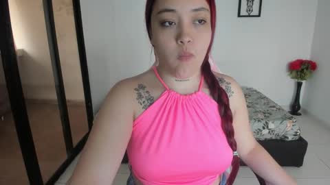 Snapshot of juline_smithh chatting on November 15, 6:26 pm Juline Smith online show from November 15, 6:26 pm