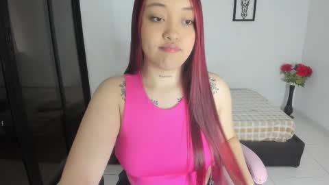 Snapshot of juline_smithh chatting on December 5, 10:57 am Juline Smith online show from December 5, 10:57 am