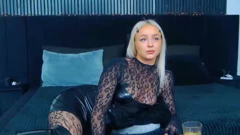 Julia online show from January 9, 12:41 pm