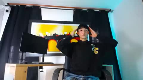 Snapshot of jullian_ricci chatting on March 2, 7:54 pm jullian online show from March 2, 7:54 pm