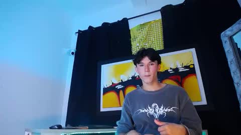 Snapshot of jullian_ricci chatting on March 21, 10:35 pm jullian online show from March 21, 10:35 pm